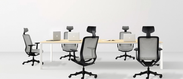 Lãnh Đạo Ngành Công Nghệ Nói Về Tầm Quan Trọng Của Ghế Công Thái Học Trong Hybrid Work